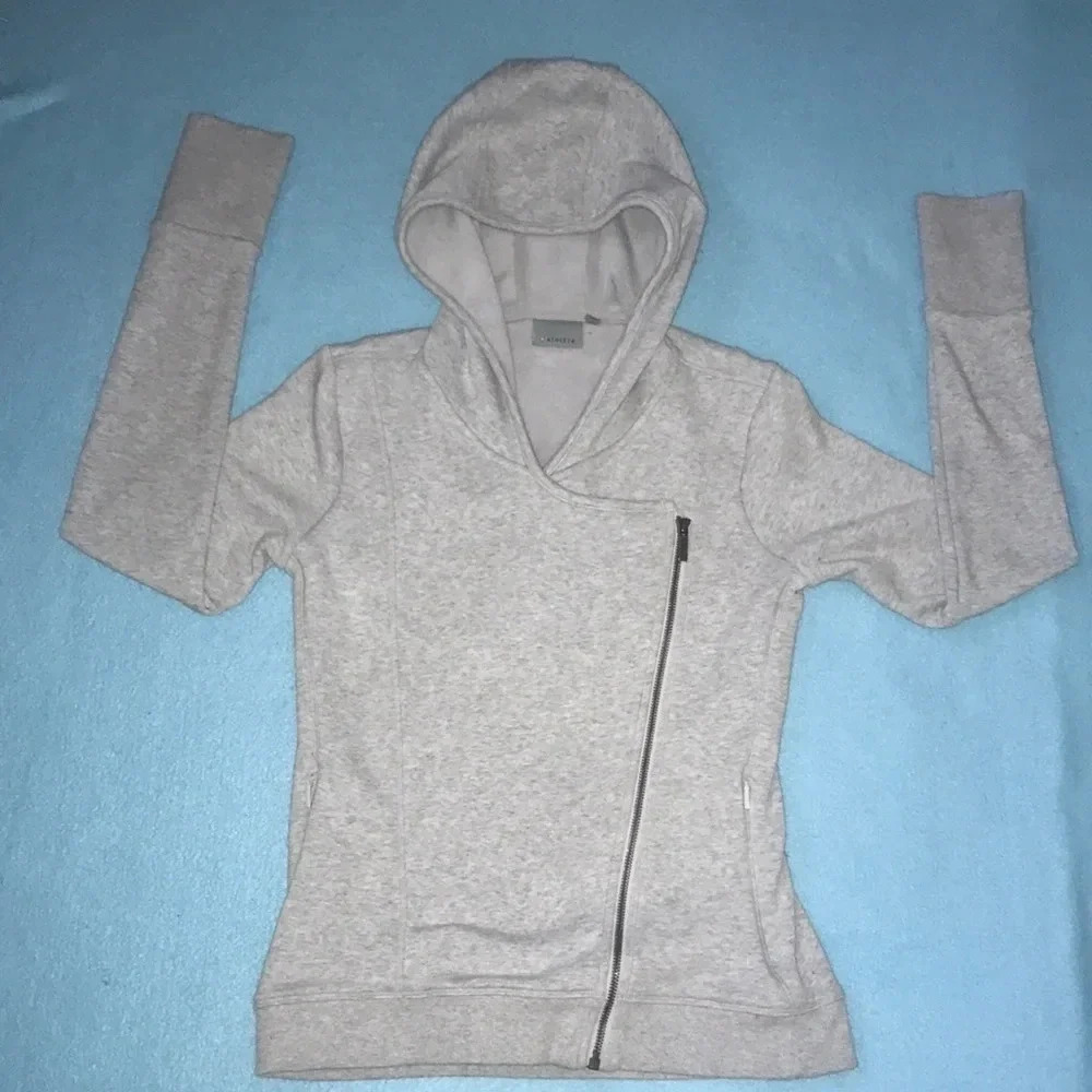 ATHLETA hoodie thumbholes zipper pockets asymmetrical front zipper NEW size XXS